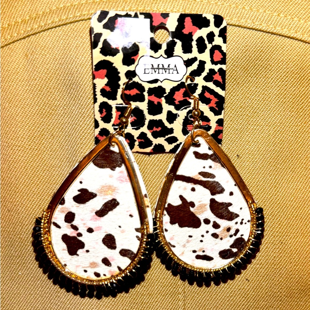 BLACK AND BROWN COWGIRL EARRINGS